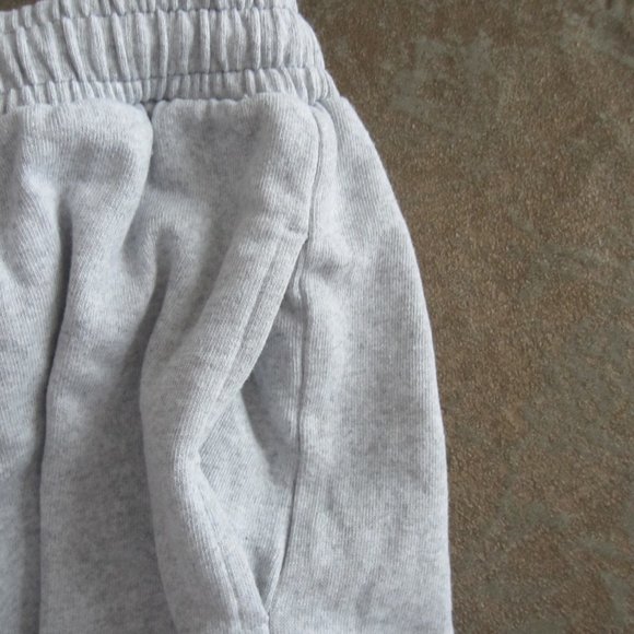 DESERT DREAMER Women's Sweatpants Size XS Half Dark Gray and Half Light Gray - Picture 6 of 7